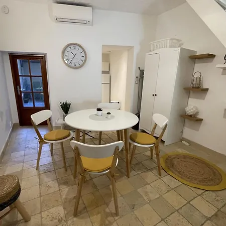 Holiday home Charming House In The Heart Of
